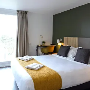 Hotel In 13 Parigi