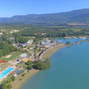 hotel-vallee-bleue.hotels-rhonealpes.com/